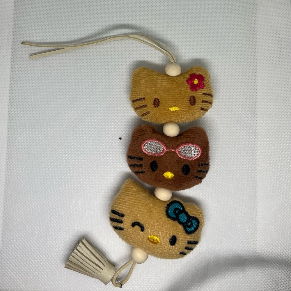 Hello kitty bag charm nwt